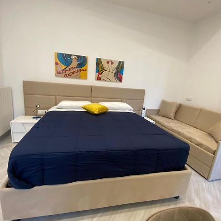 Flo' Hotell Napoli Eksteriør bilde