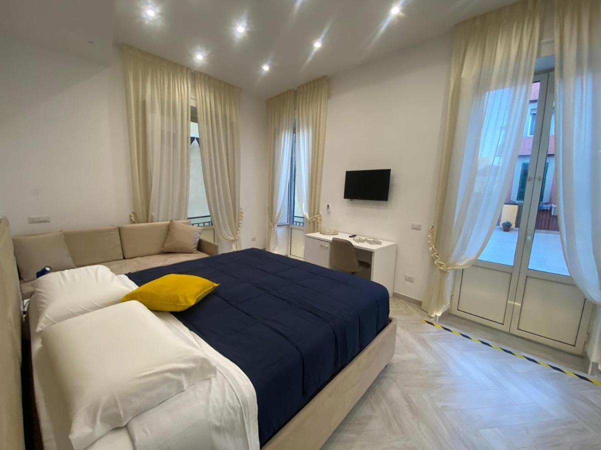 Flo' Hotell Napoli Eksteriør bilde