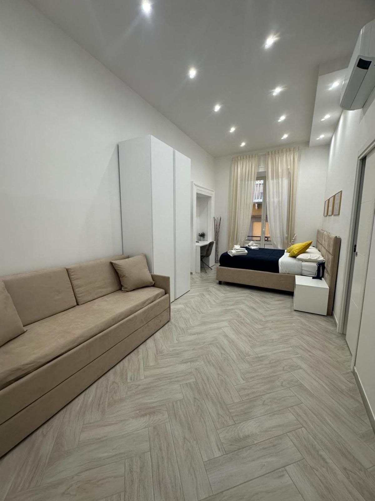 Flo' Hotell Napoli Eksteriør bilde