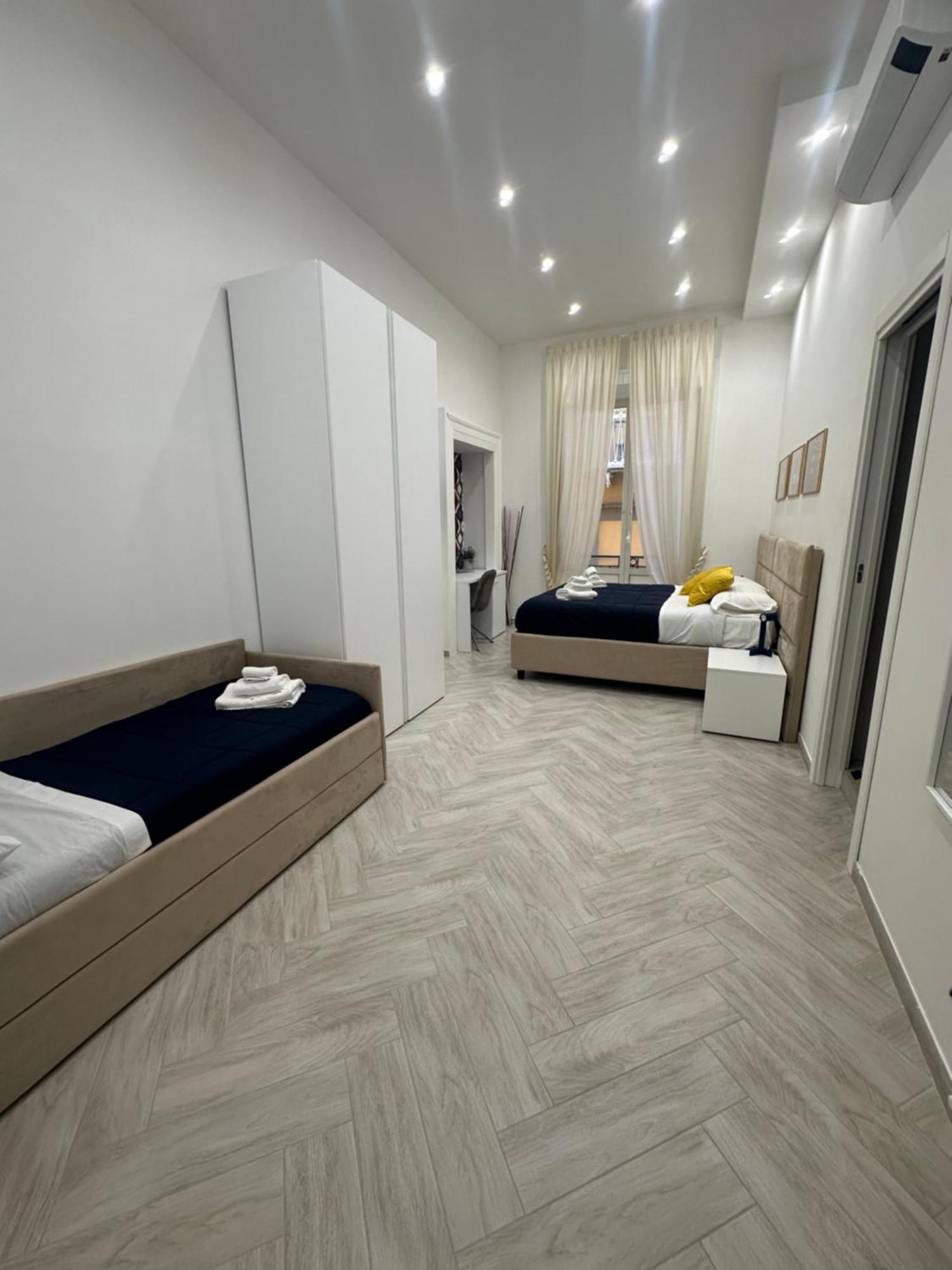 Flo' Hotell Napoli Eksteriør bilde
