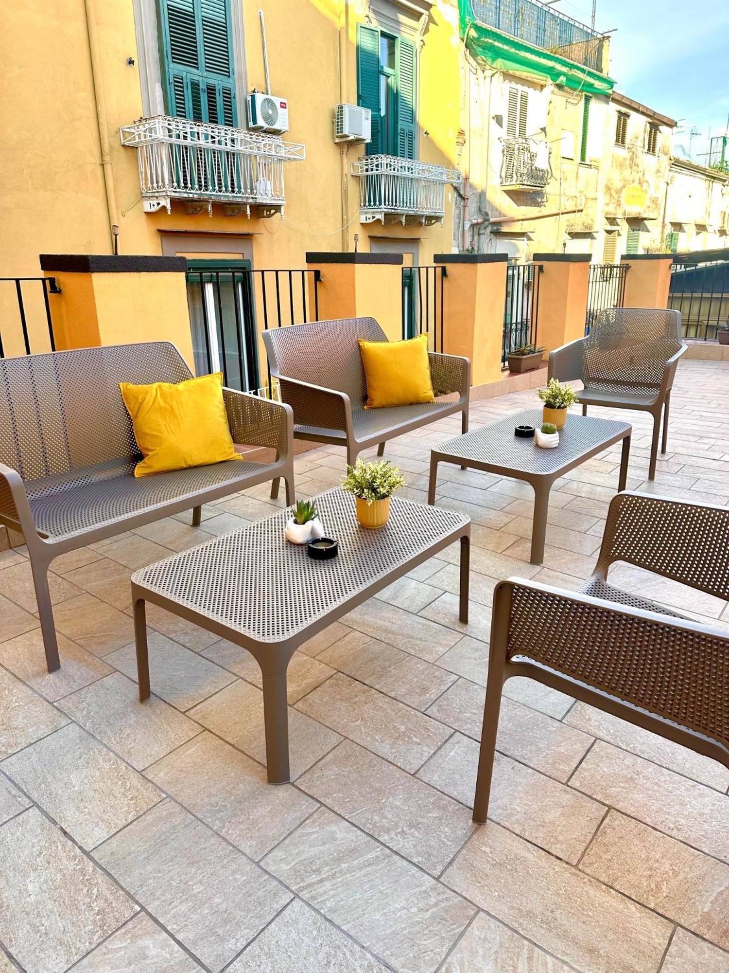 Flo' Hotell Napoli Eksteriør bilde